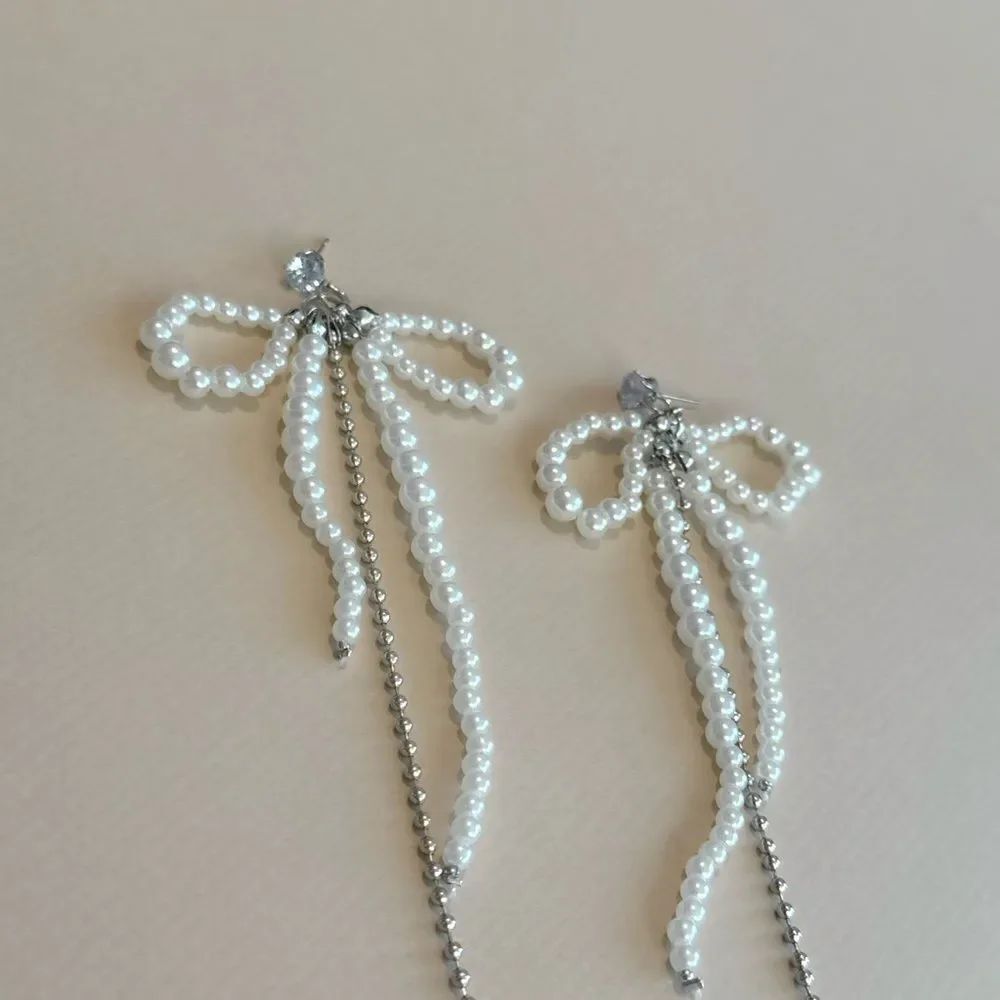 Pearl Drop Earrings M1316 - Picture 4 of 5